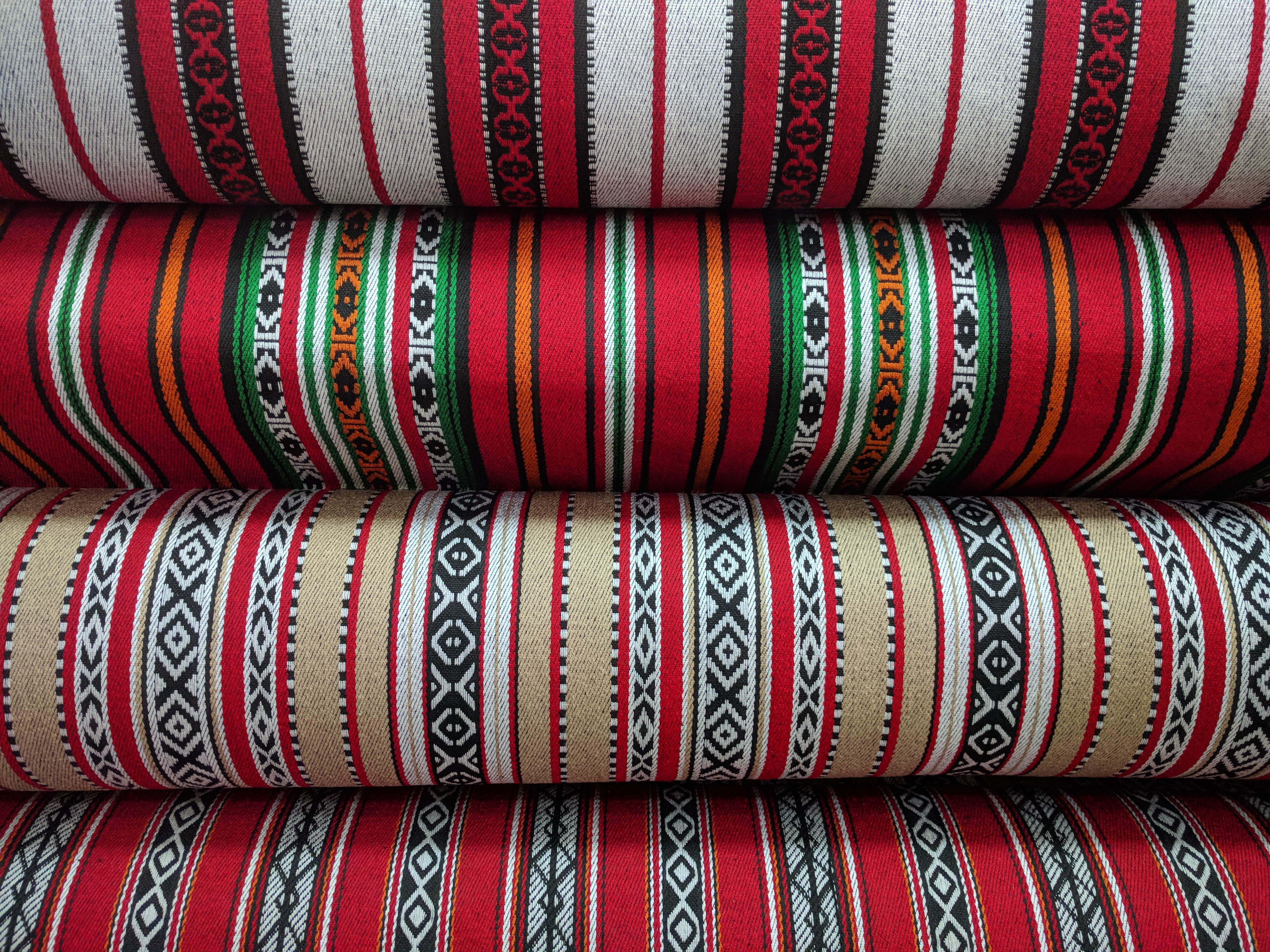 /alanorth/picturingjordan.com/media/commit/1a6ba79a31ca21c2155259ee73da5af257036b22/content/posts/buying-bedouin-fabric-amman/IMG_20180407_124628.jpg